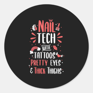 Nageldesigner mit Tattoos Runder Aufkleber