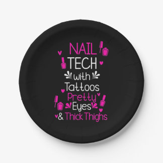 Nageltechnik mit Tattoos Pappteller