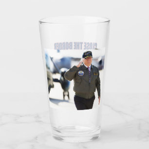 Nah den Bohrbohrer Trump 2024 Glas