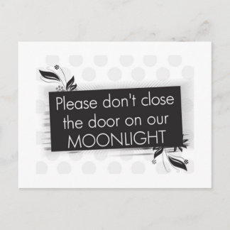 Nah die Tür nicht! Postkarte