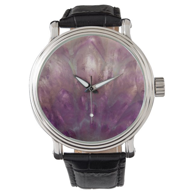 Nah eines lila Amethyst Armbanduhr (Vorderseite)