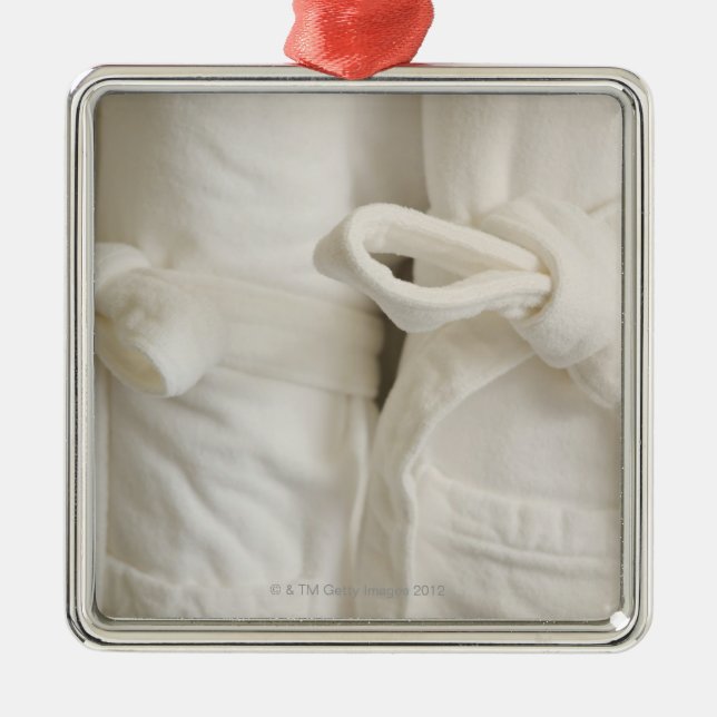 Nah oben von den Tüchern im Wellness-Center Silbernes Ornament (Vorne)