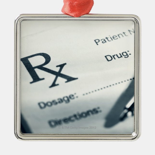 Nah oben von der Verordnungsauflage und -stift Silbernes Ornament (Vorne)