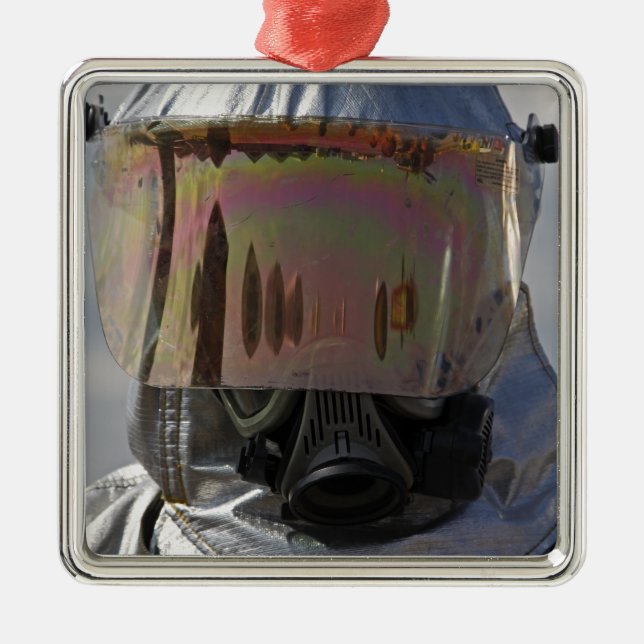 Nah-up-Ansicht eines Feuerwehrmanns Ornament Aus Metall (Vorne)