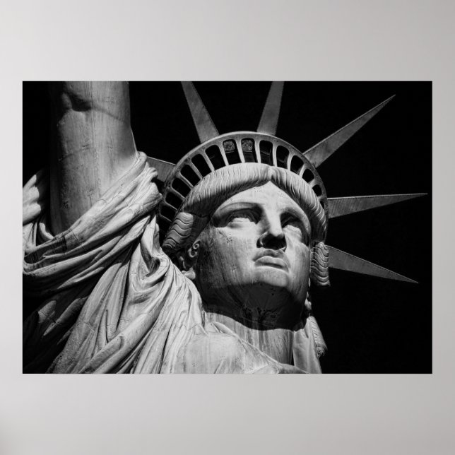 Nah-up Black & White Statue of Liberty New York Poster (Vorne)
