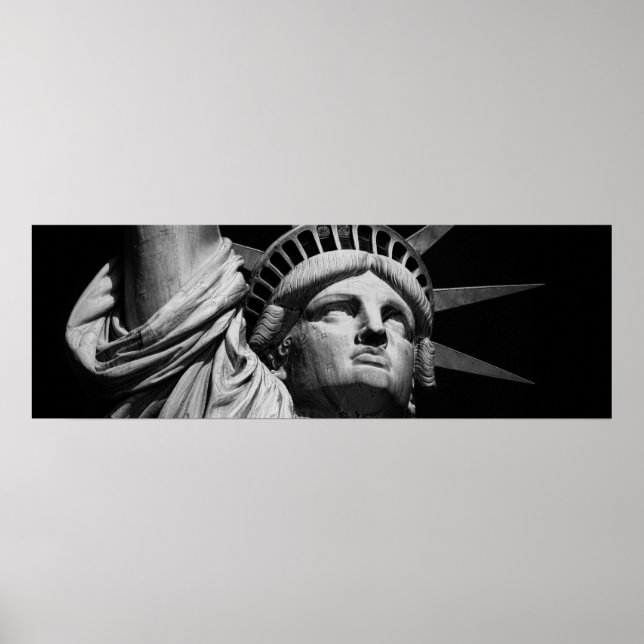 Nah-up Black & White Statue of Liberty New York Poster (Vorne)