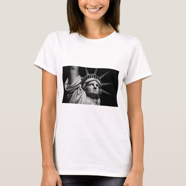 Nah-up-Schwarz-weiße Freiheitsstatue New York T-Shirt (Vorderseite)