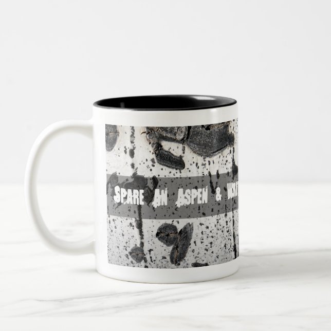 Nah-up Textur von weißem Bauch-Quaking Aspen Tree Zweifarbige Tasse (Links)