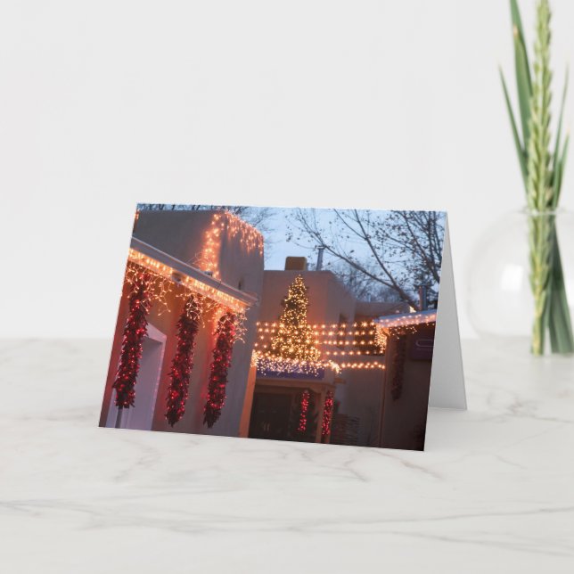 Nahaufnahme der Feiertagslichter auf Gebäude Feiertagskarte (Vorderseite)