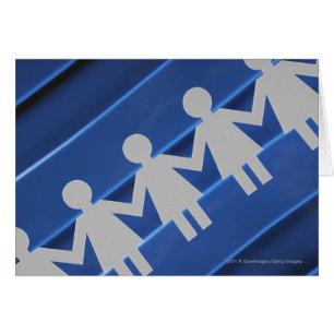 Nahaufnahme der Papierkettenpuppen