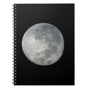 Nahaufnahme Vollmond im Nachthimmel. Fotografie Notizblock
