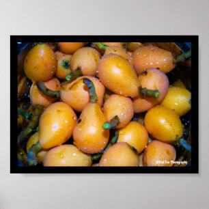 Nahaufnahme von Loquat-Frucht Poster