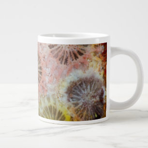 Nahaufnahme von rosa Koralle Jumbo-Tasse