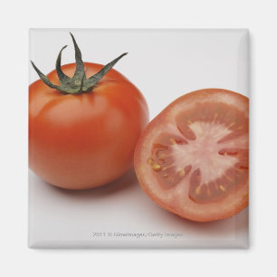 Nahaufnahme von zwei Tomaten Magnet