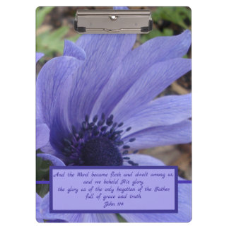 Nahaufnahmemohnblumen-Anemonenklemmbrett Johns 1 Klemmbrett