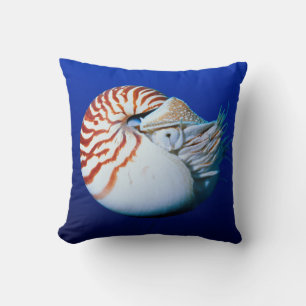 Nahe Bildung von Chambered Nautilus Kissen