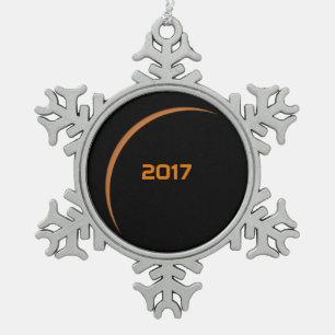 Nahe Maximum 2017 Partieller Sonnenfinsternis Schneeflocken Zinn-Ornament