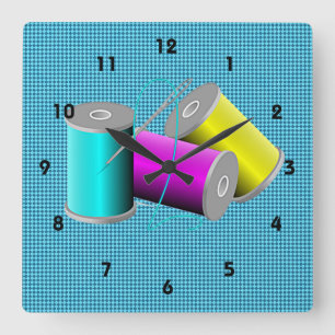 Nähen/Anstechen der Wandhalterung Quadratische Wanduhr