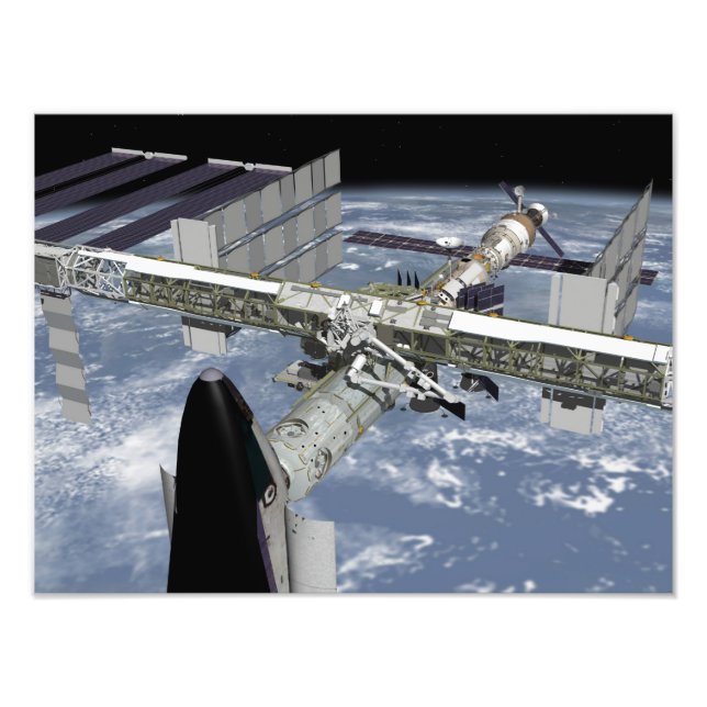 Naher Blick auf das angedockte Shuttle Fotodruck (Vorne)