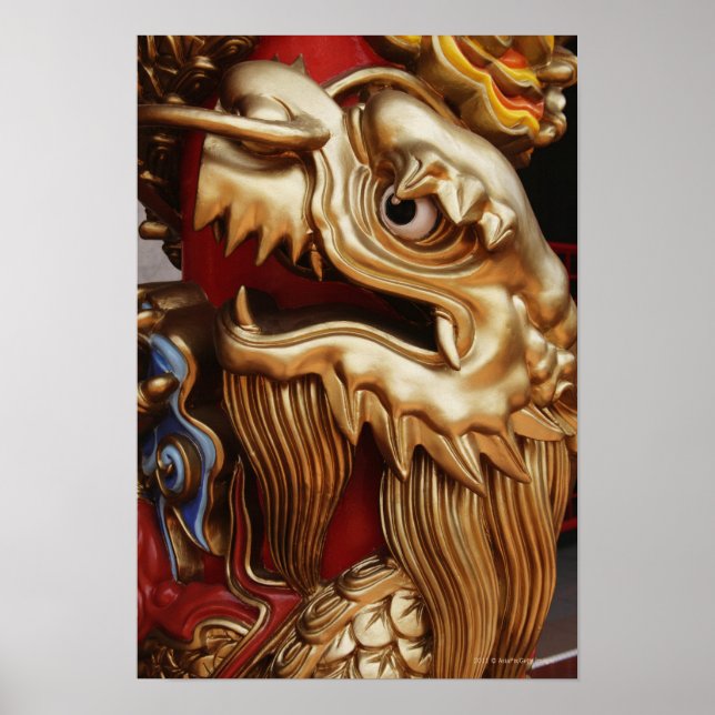 Naher Golddrache auf der Tempelsäule Poster (Vorne)