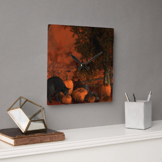 Näherndes Halloween Quadratische Wanduhr