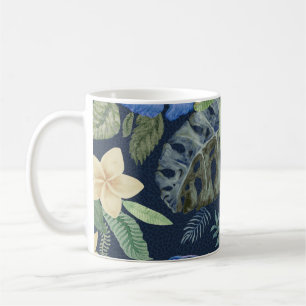 Nahtlose Blumenmuster aus handgemalten Wasserkohle Kaffeetasse