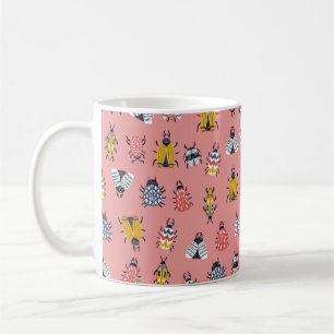 Nahtlose kinetische Muster mit Käfer und Käfer in Kaffeetasse