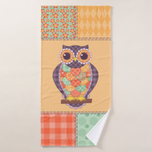Nahtlose Patchwork-Eule-Muster. Vintager Hintergru Badehandtuch