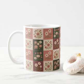 Nahtloser Rustikaler Blumenpatchwork Kaffeetasse