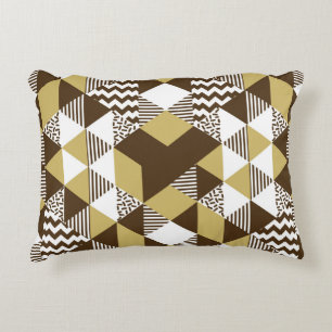 Nahtloses Dreieck: geometrische Goldmode. Dekokissen