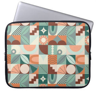 Nahtloses geometrisches, abstraktes Mosaikmuster. Laptopschutzhülle