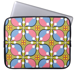 Nahtloses geometrisches Muster mit Blume Laptopschutzhülle