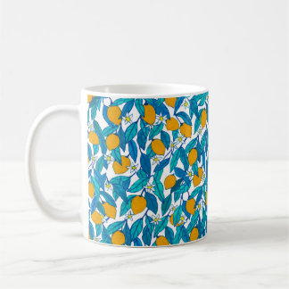 Nahtloses Muster. Blühende Zitrone. Blume Neroli.  Kaffeetasse