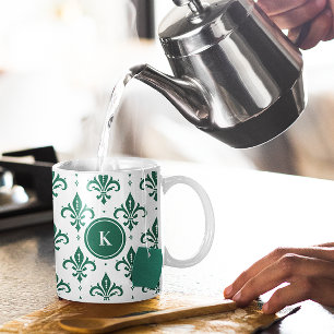 Nahtloses Muster, grün und weiß Zweifarbige Tasse