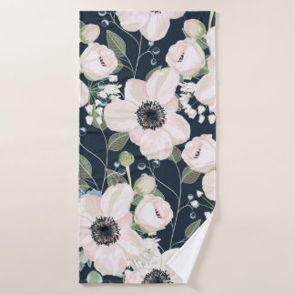 Nahtloses Muster im floralen Aquarellstil: g Badehandtuch