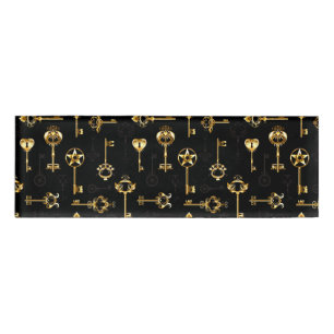 Nahtloses Muster mit Golden Keys Namenschild