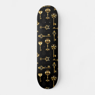 Nahtloses Muster mit Golden Keys Skateboard