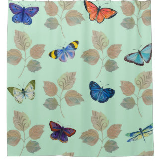 Nahtloses Muster mit hellen Schmetterlingen und Ve Duschvorhang