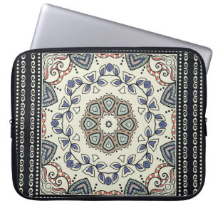 Nahtloses Muster mit Stammes-Mandala Laptopschutzhülle