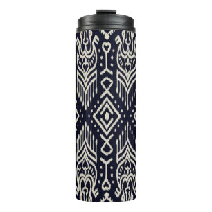 Nahtloses Muster mit Stickerei. Ikat Fabric. Eth Thermosbecher