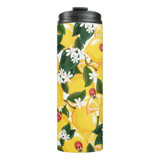 Nahtloses Muster mit tropischen Zitronenfrüchten i Thermosbecher