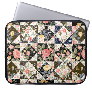 nahtloses Patchwork mit Blume Laptopschutzhülle