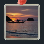 Nai Yang Beach, Phuket, Thailand Ornament Aus Metall<br><div class="desc">Nai Yang Beach,  Phuket,  thailändischer Sonnenuntergang,  mit einer Beschriftung versehen.</div>