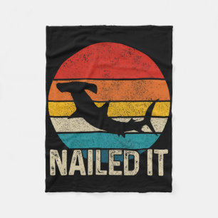 Nailed It Hammerhai Vintage Lustiger Angelsport G Fleecedecke