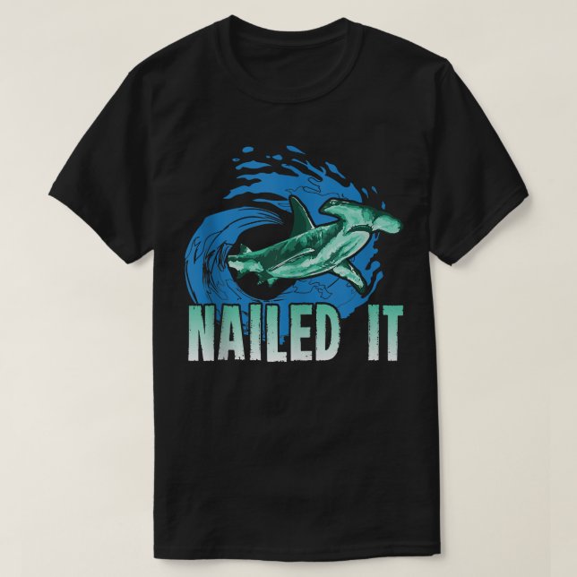 Nails It Whale Shark Fin T-Shirt (Design vorne)