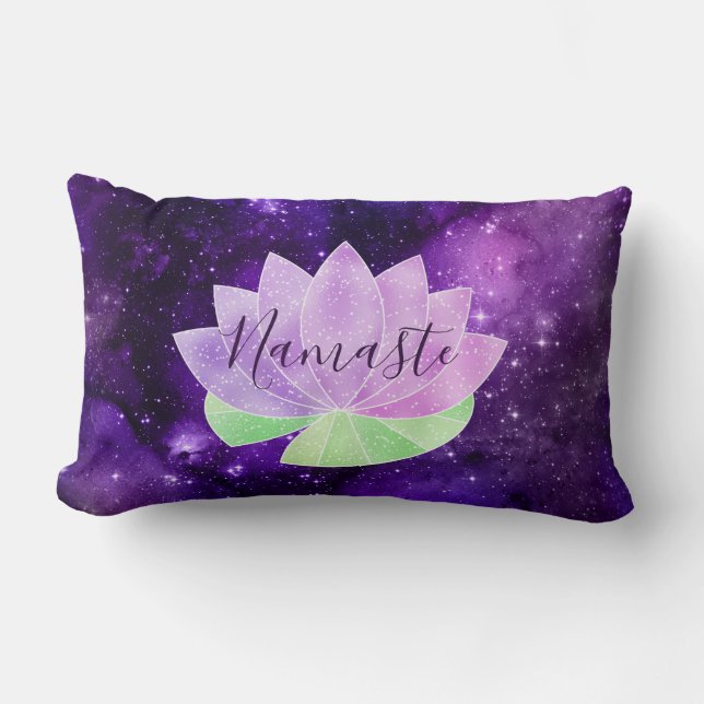 Namaste Cosmic Lila Lotus Blume Cosy Lendenkissen (Vorderseite)