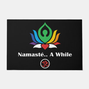 "Namasté... Eine Weile" Begrüßungsmatte Fußmatte