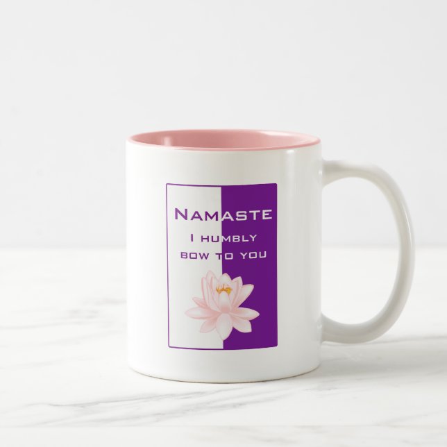 Namaste - Ich beuge mich demütig vor Ihnen (lila) Zweifarbige Tasse (Rechts)