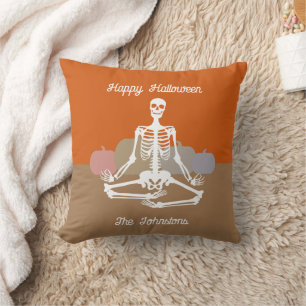 Namaste Skeleton Personalisiert Nachname Kissen