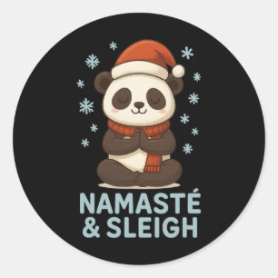 Namasté und Schlitten süße Weihnachten Yoga Panda Runder Aufkleber